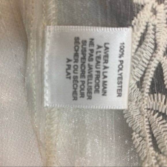 Design Lab Sheer Appliqué cover-up w/tassel belt - Picture 4 of 11